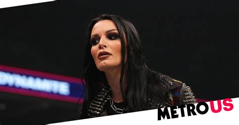 WWE legend Paige, AKA Saraya, blasts troll for mocking sex。